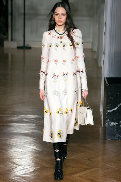 Look 46